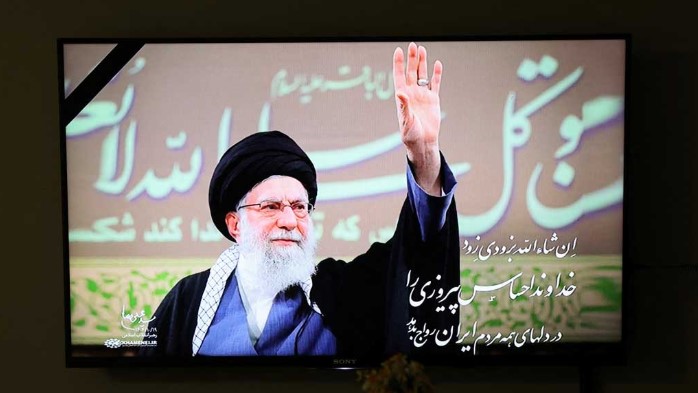 ইরানের সর্বোচ্চ নেতা খামেনি নিহত, ৪০ দিনের শোক, জবাব দেওয়ার অঙ্গীকার প্রেসিডেন্টের